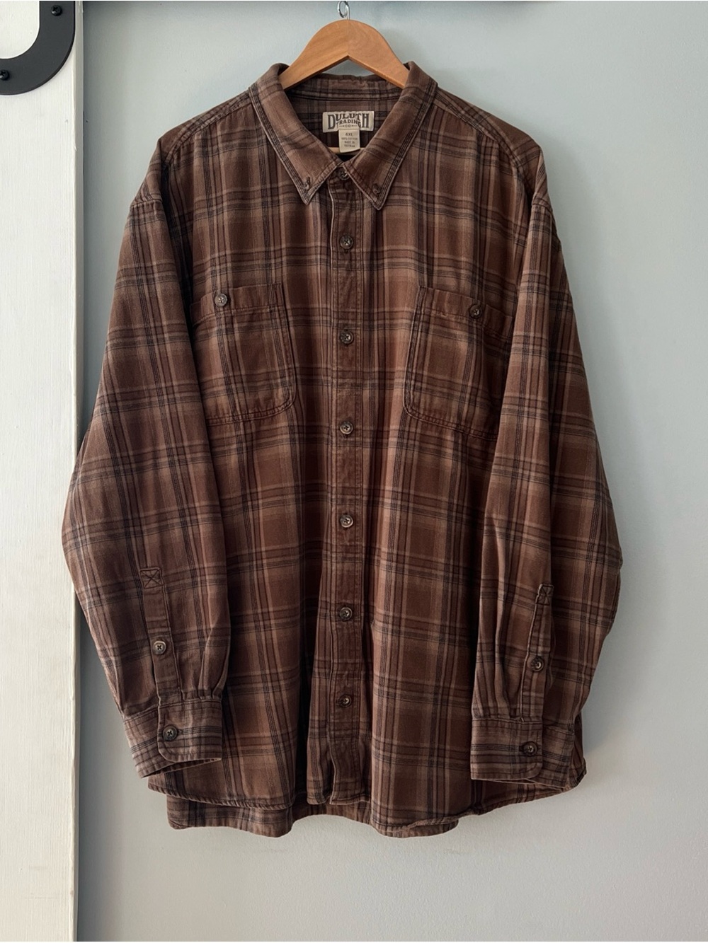 Duluth Trading Co Brown Plaid Button Up Flannel Shirt Kurt Style Grunge Oversize